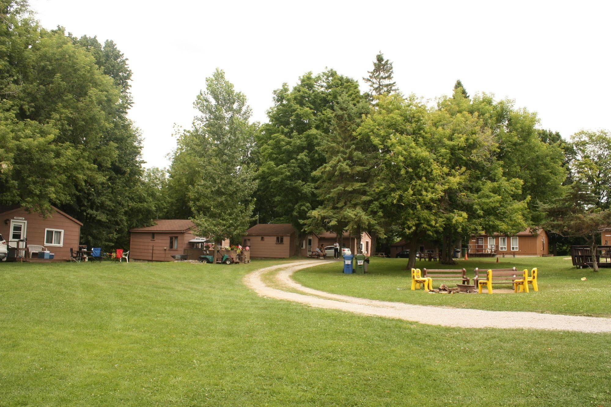 Lake Dalrymple Resort Lagoon City Zewnętrze zdjęcie