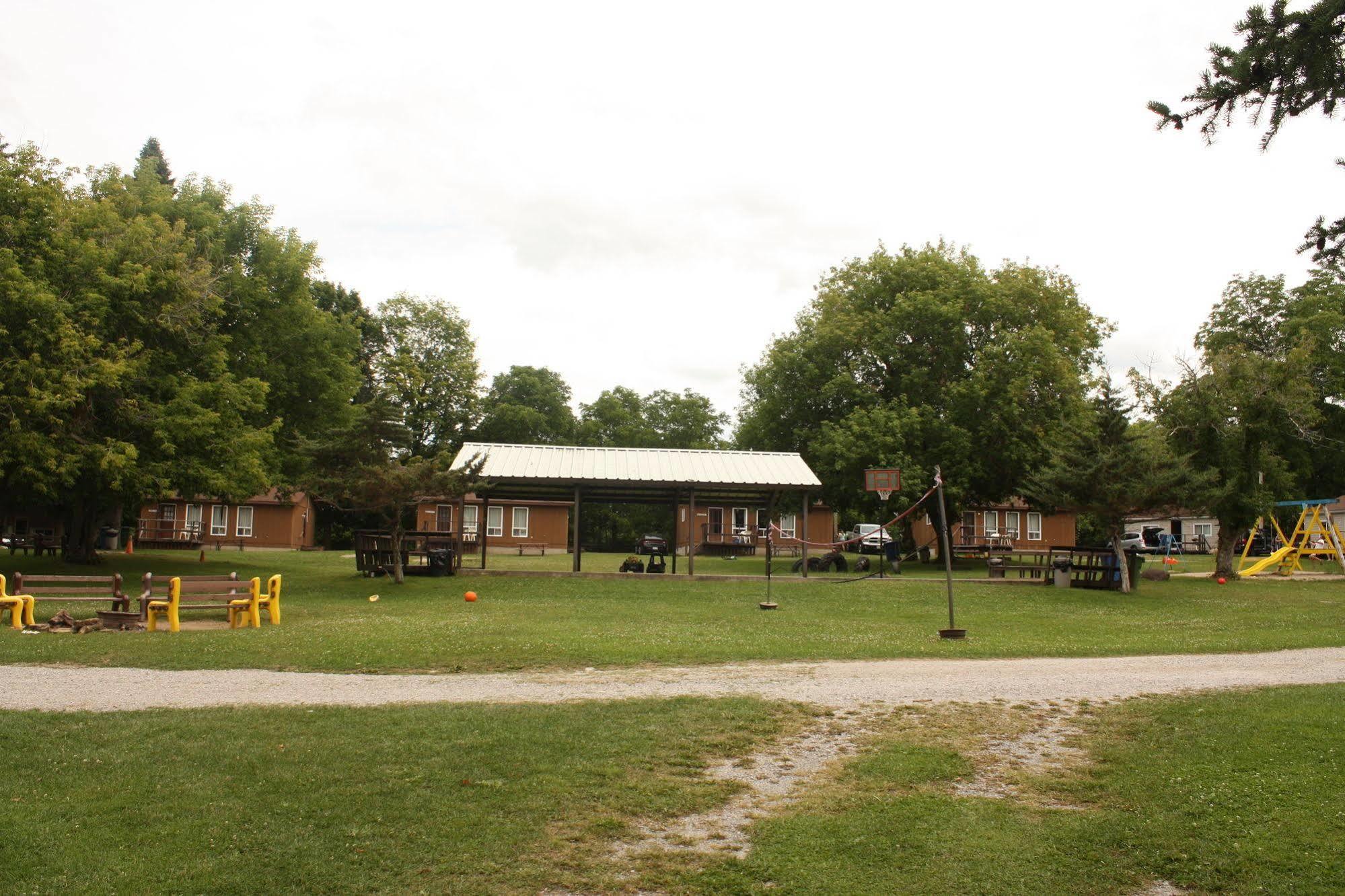 Lake Dalrymple Resort Lagoon City Zewnętrze zdjęcie